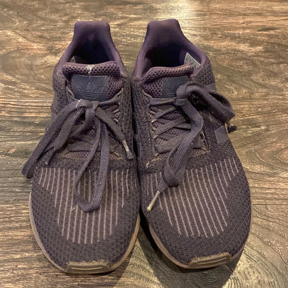 Purple size 8.5 Adidas sport shoe